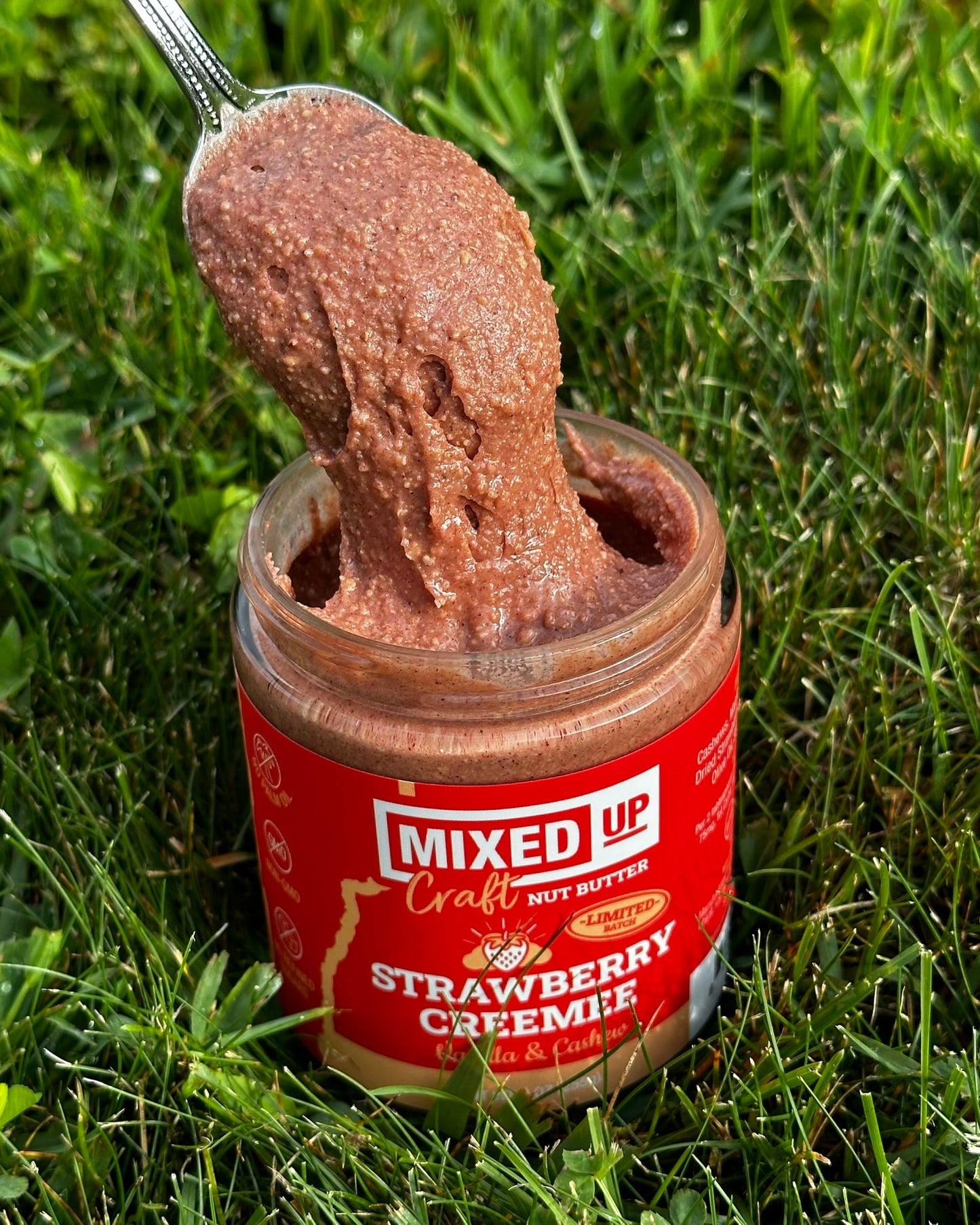 (LIMITED) "Strawberry Creemee" - Vanilla Cashew Butter - 9 oz Glass Jar
