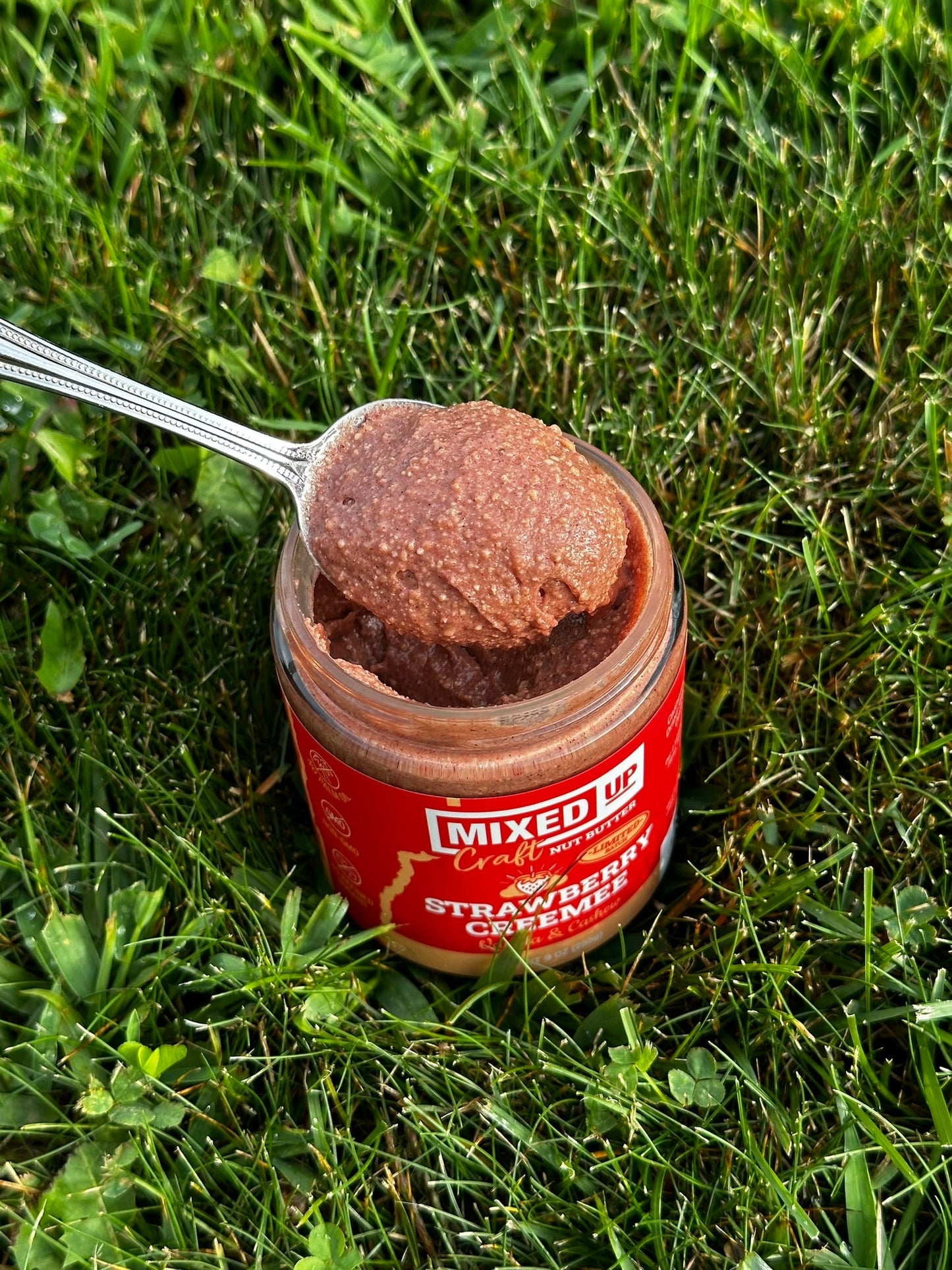 (LIMITED) "Strawberry Creemee" - Vanilla Cashew Butter - 9 oz Glass Jar