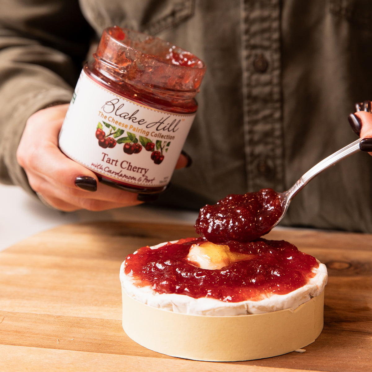 Tart Cherry with Cardamom & Port 10.8oz, image 4 of 11