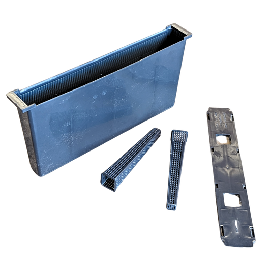 Deep Internal Frame Feeder with Ladders