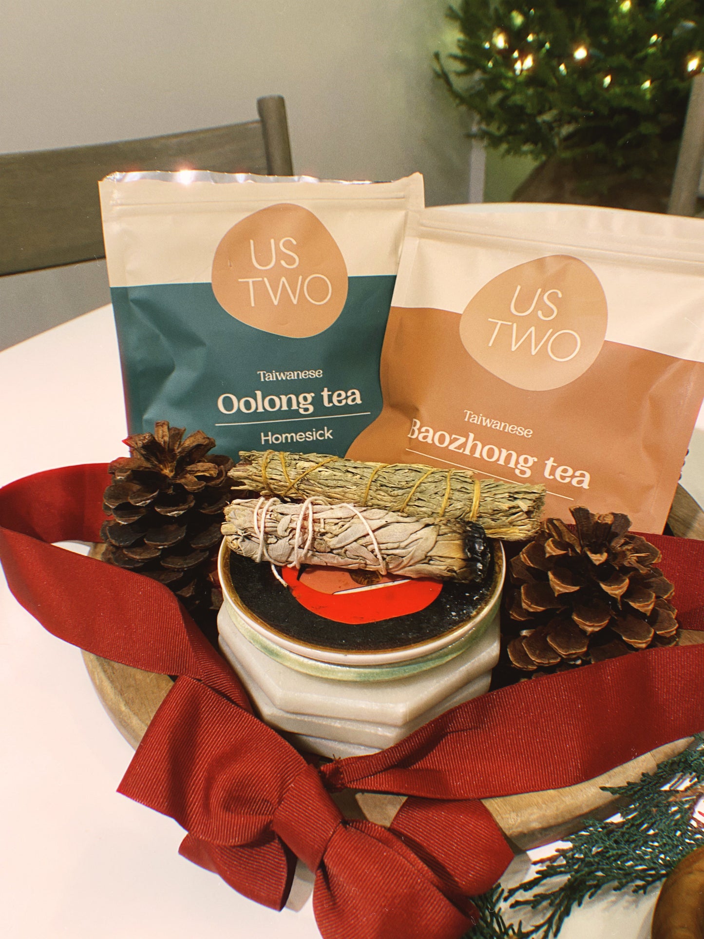 Us Two Tea The Classic: Oolong Tea and BaoZhong Tea
