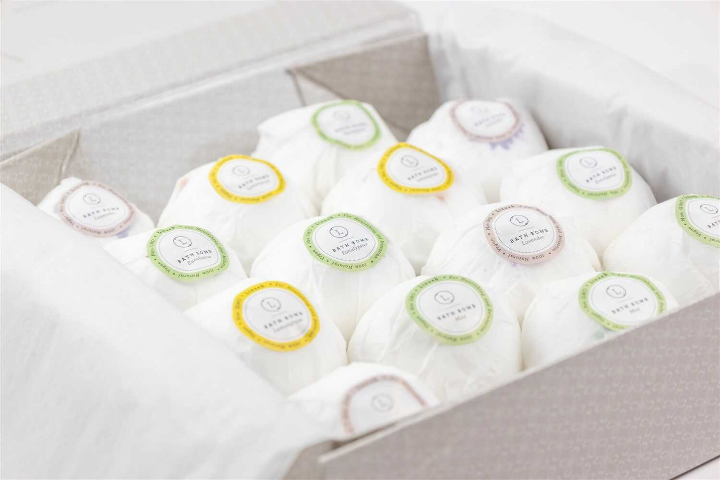 Bulk - 100 Natural Vegan Mix scents Bath Bombs - White