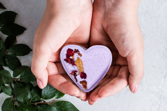 Bath Bombs - Lavender  - a Set of 5 Heart Shaped Gift box