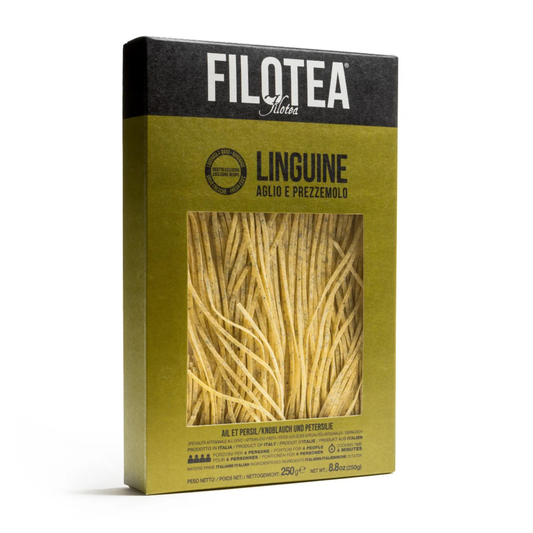 Linguine Aglio e Prezzemolo (with Garlic and Parsley) - A Symphony of Flavors by Filotea