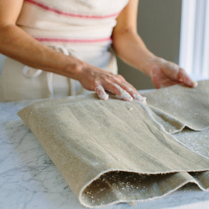 Jovial Linen Couche