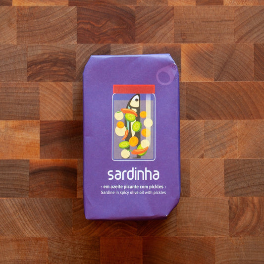 Sardines in Spicy Olive Oil w/ Pickles
